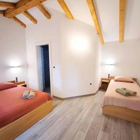 بيت للعطل Private Oasis With Pool Brgudac