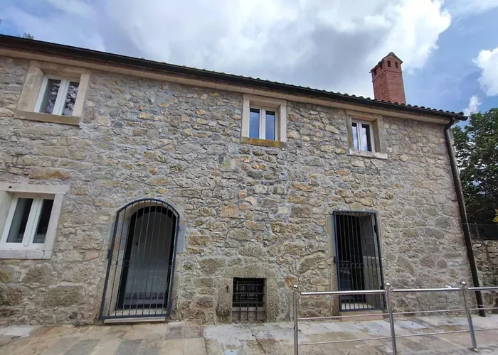 Private Oasis With Pool 펜션 *